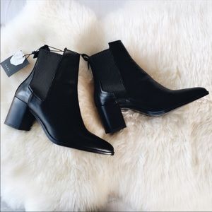 Zara Leather Pointy Toe Chunky Heel Chelsea Boot